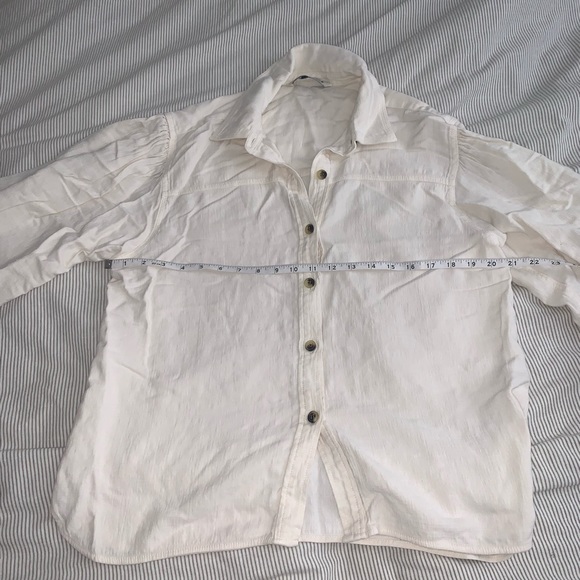 Zara Balloon Sleeve Button Down - Picture 2 of 4